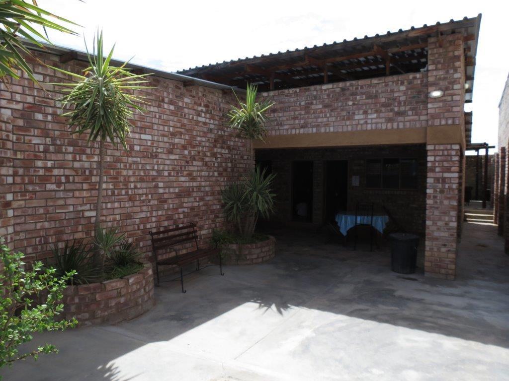 Melissa'S Guest House Kamanjab Exterior photo