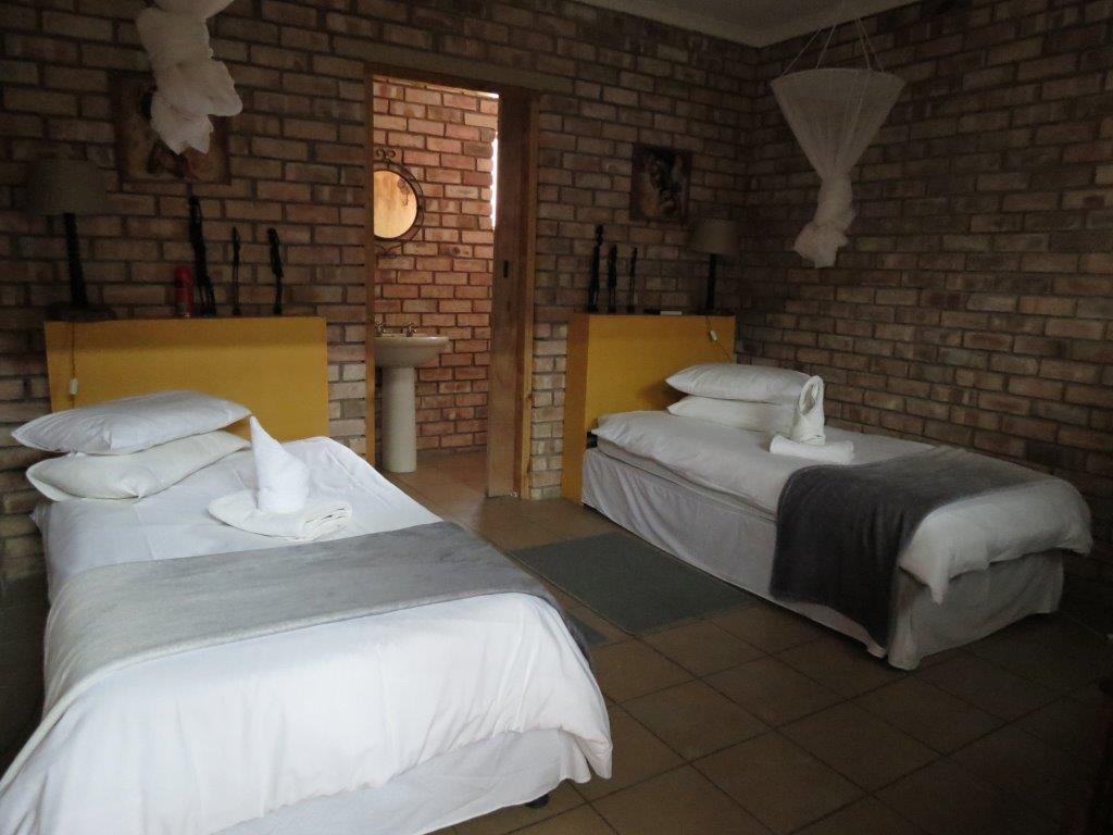 Melissa'S Guest House Kamanjab Exterior photo