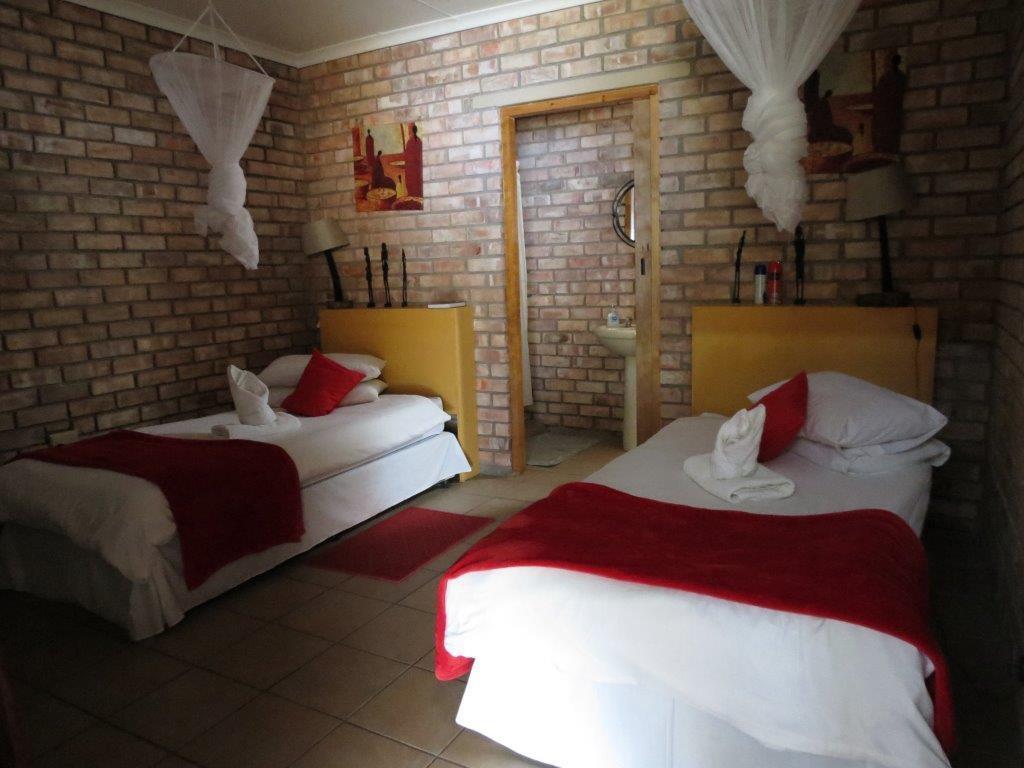 Melissa'S Guest House Kamanjab Exterior photo