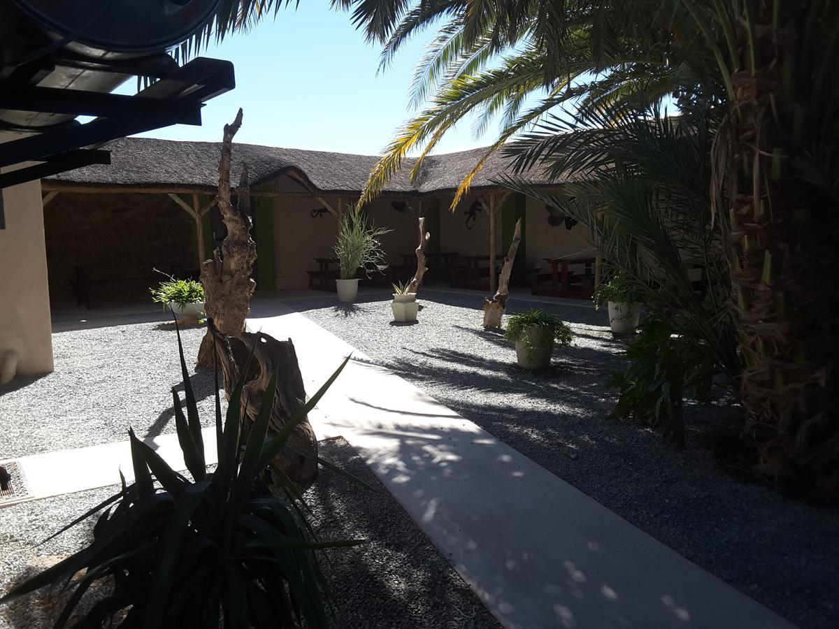 Melissa'S Guest House Kamanjab Exterior photo