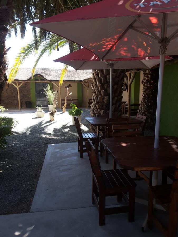 Melissa'S Guest House Kamanjab Exterior photo